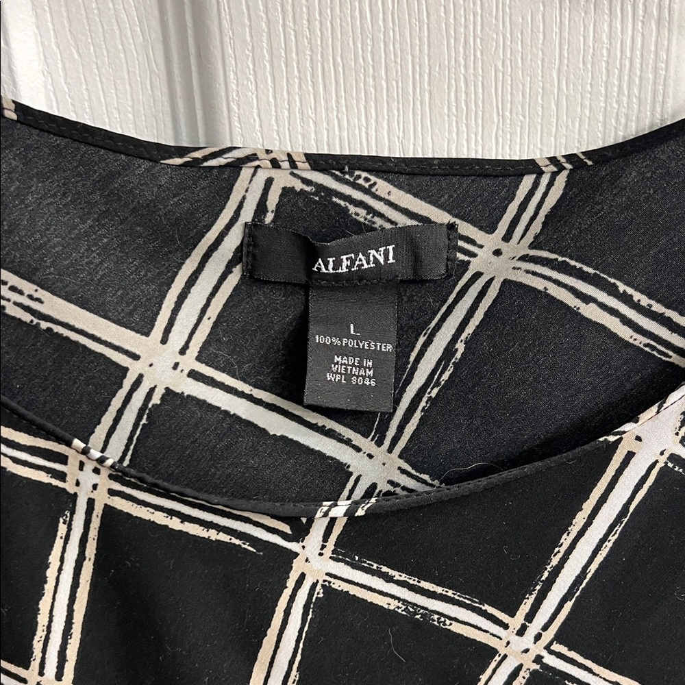 Alfani Women's Black and White Blouse